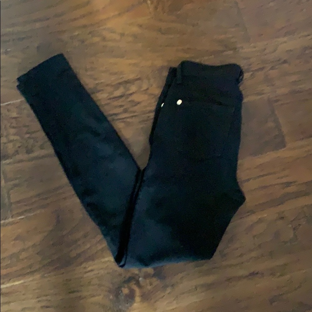 7 for All Mankind black skinny jeans. Size  26.